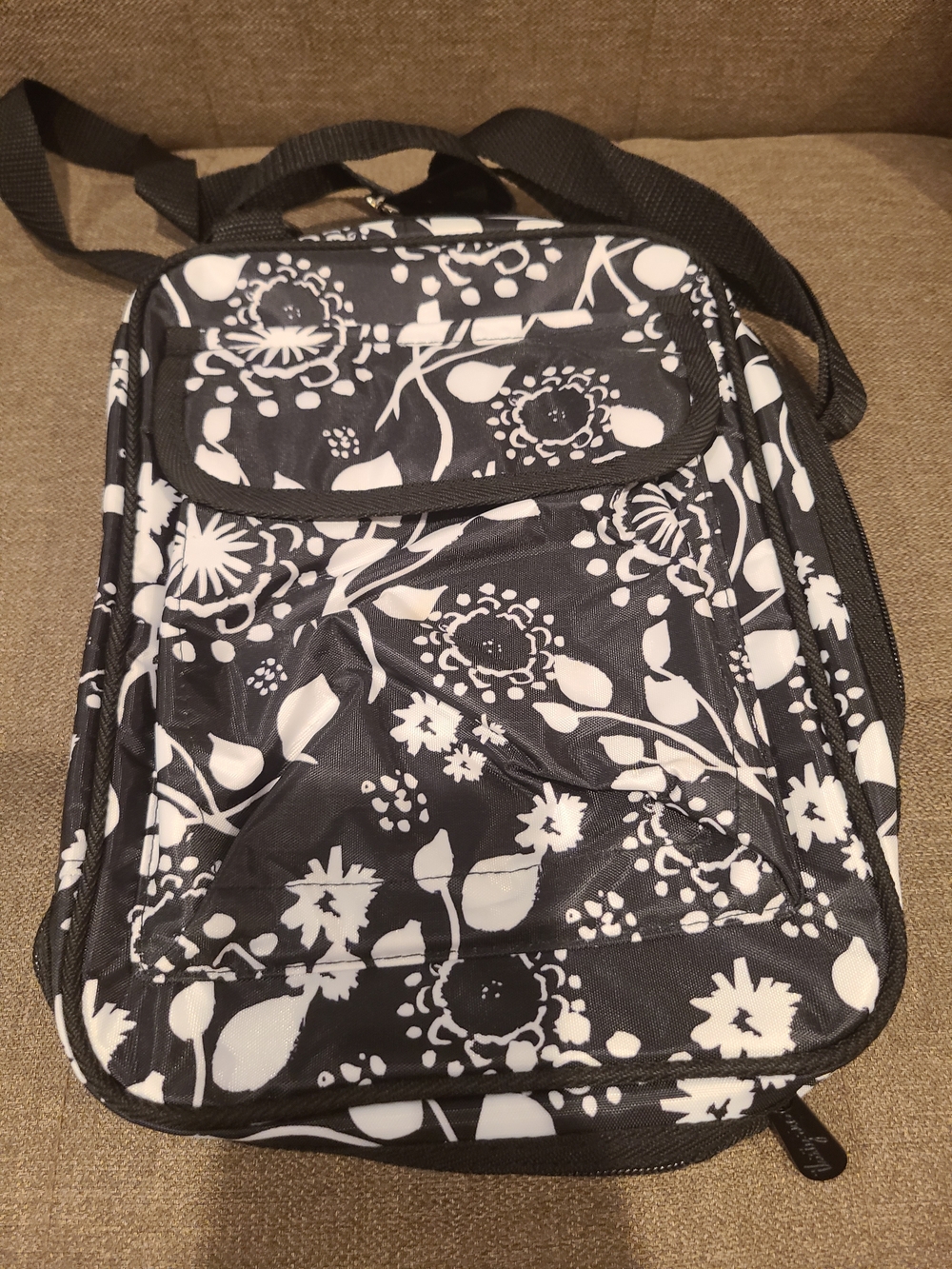Thirty-One black and white floral organizer bag